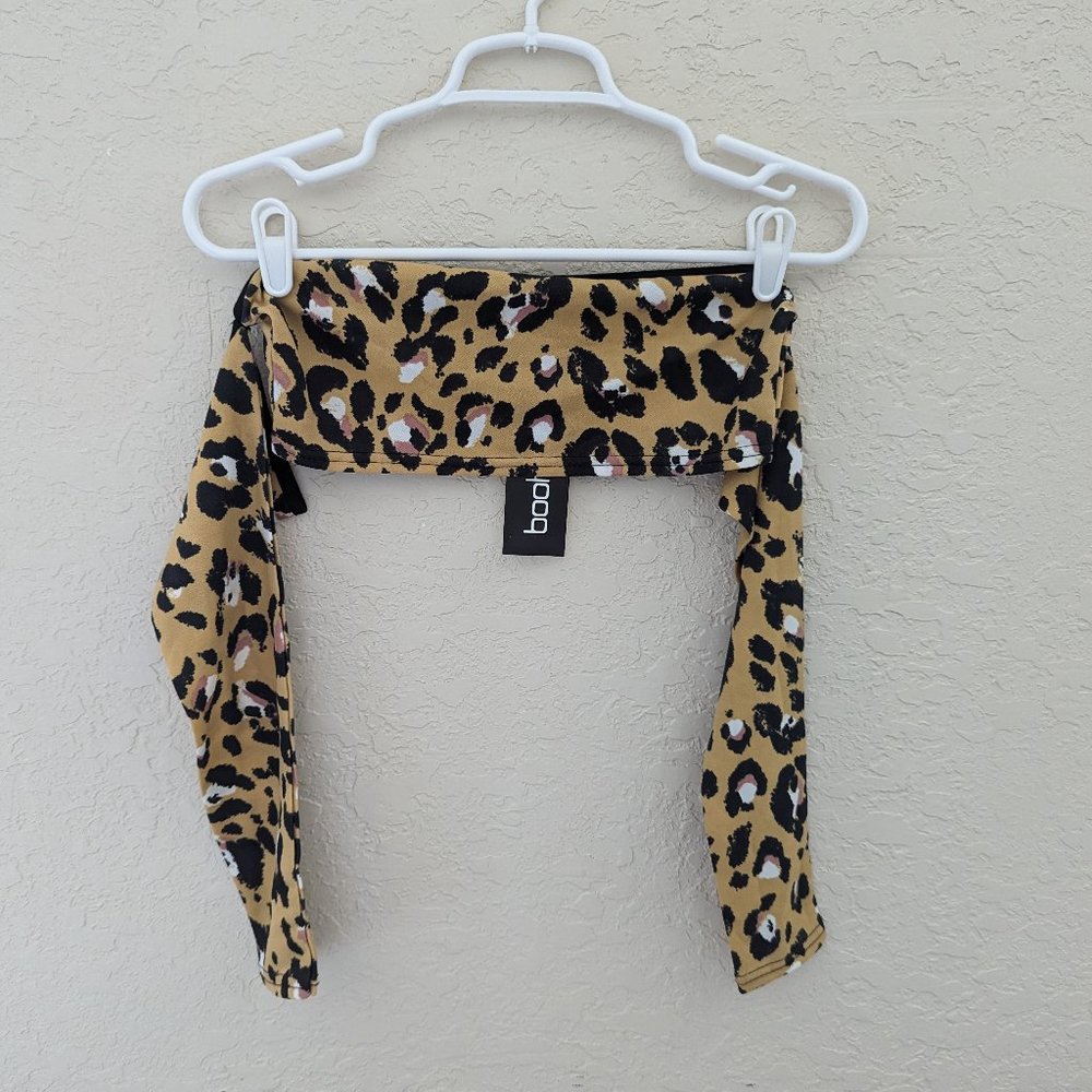 Boohoo Sleeved Cropped Top Leopard Animal Print Size 8 NWT
